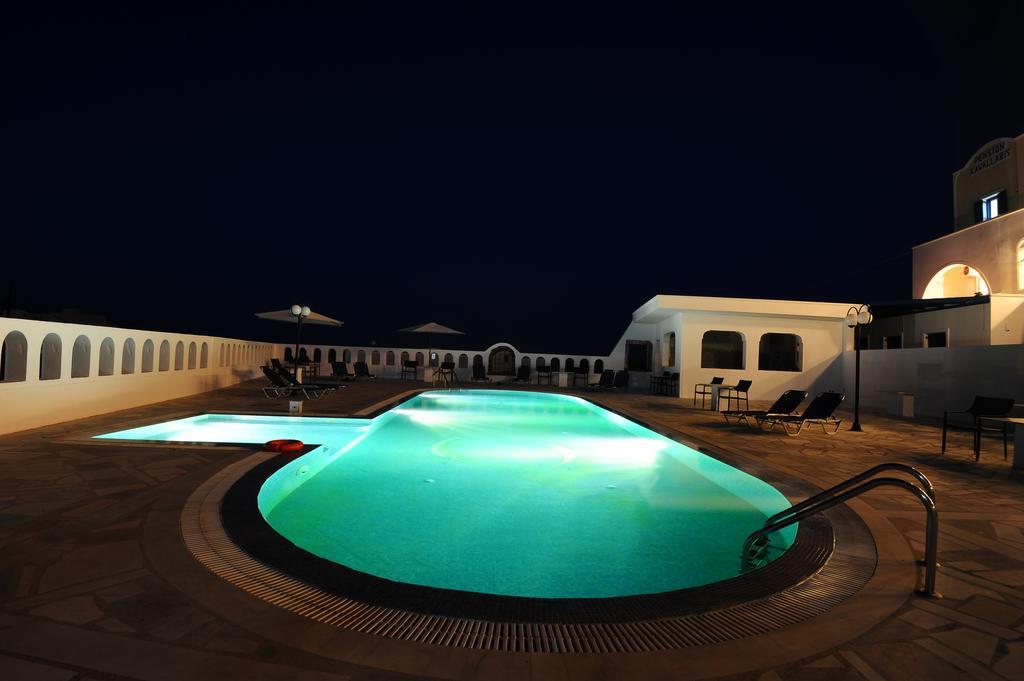 Villa Kavallaris & Apartments メッサリア エクステリア 写真