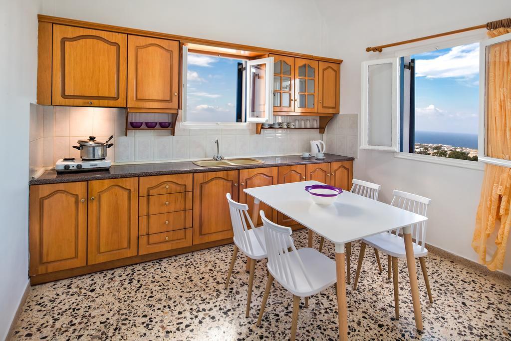 Villa Kavallaris & Apartments メッサリア エクステリア 写真