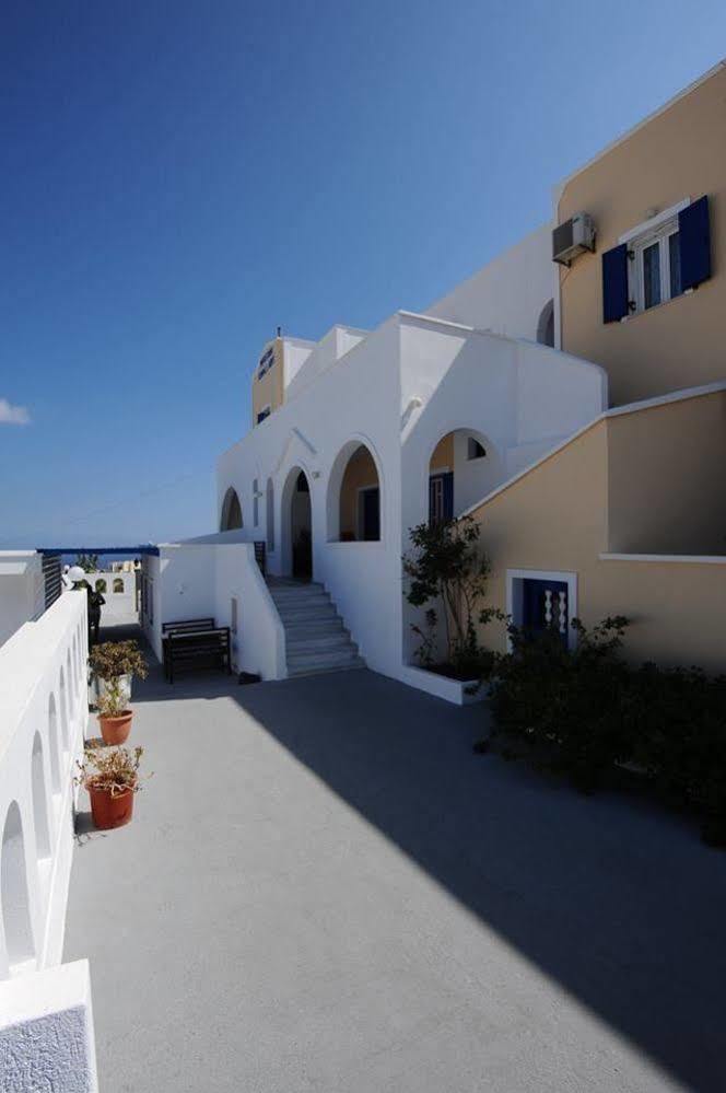 Villa Kavallaris & Apartments メッサリア エクステリア 写真
