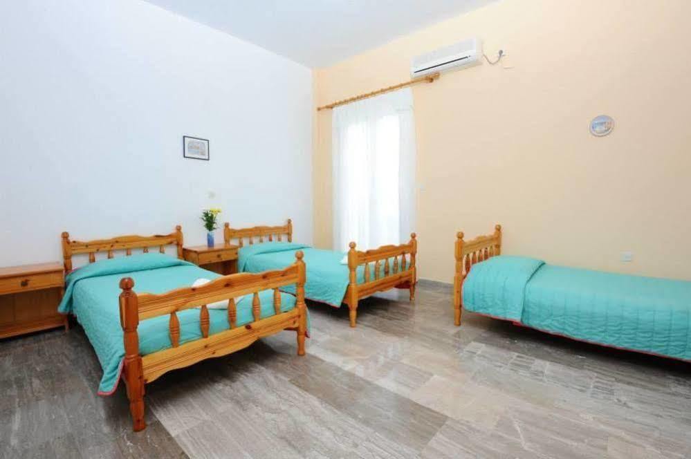 Villa Kavallaris & Apartments メッサリア エクステリア 写真