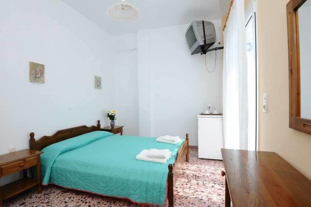 Villa Kavallaris & Apartments メッサリア エクステリア 写真