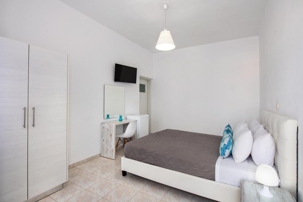 Villa Kavallaris & Apartments メッサリア エクステリア 写真